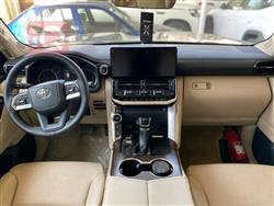 تۆیۆتا لاند کروزەر